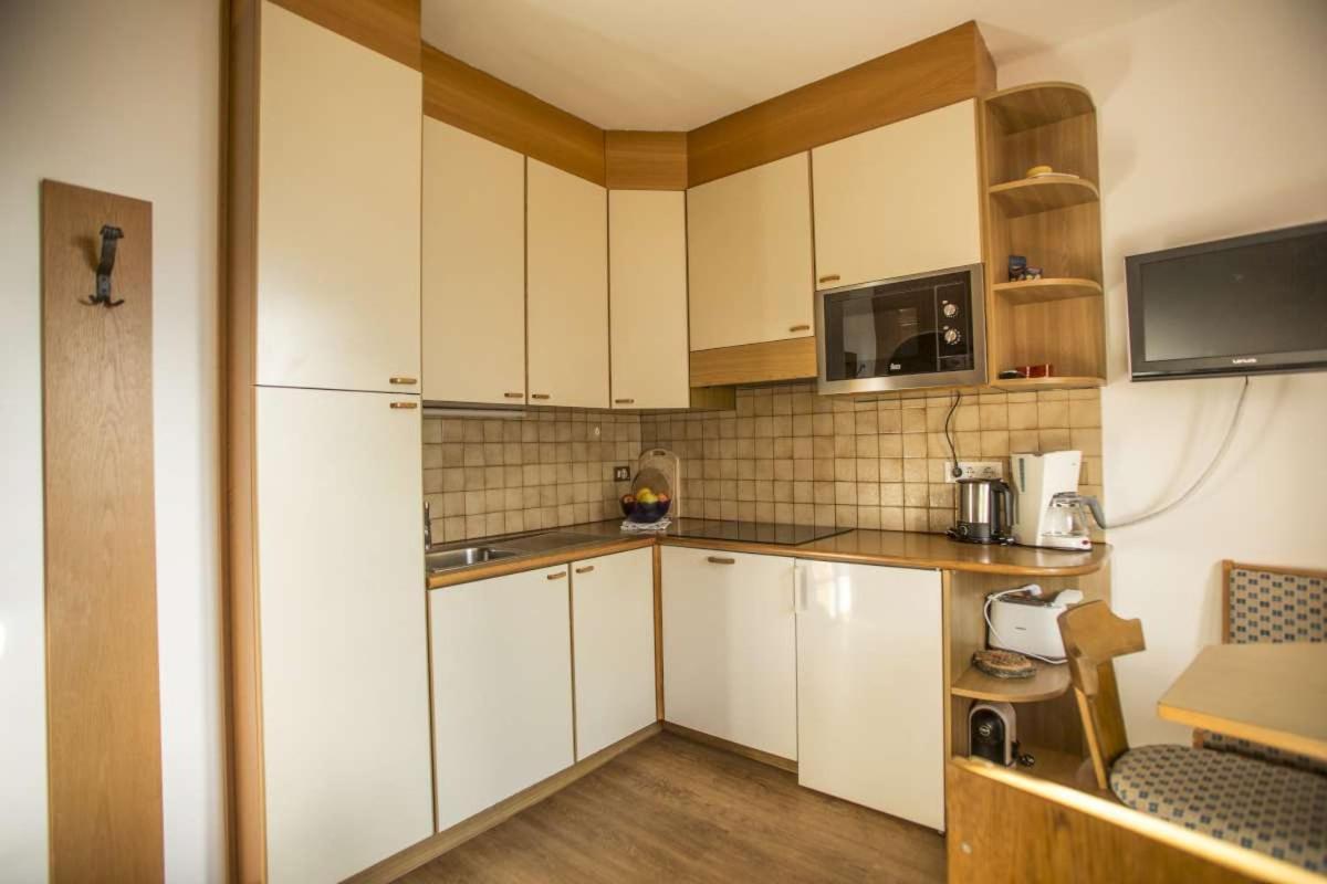 Unterdornerhof Aparthotel Lagundo Eksteriør bilde